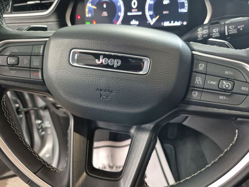 New 2025 Jeep Grand Cherokee L Altitude X 4x4Image 28