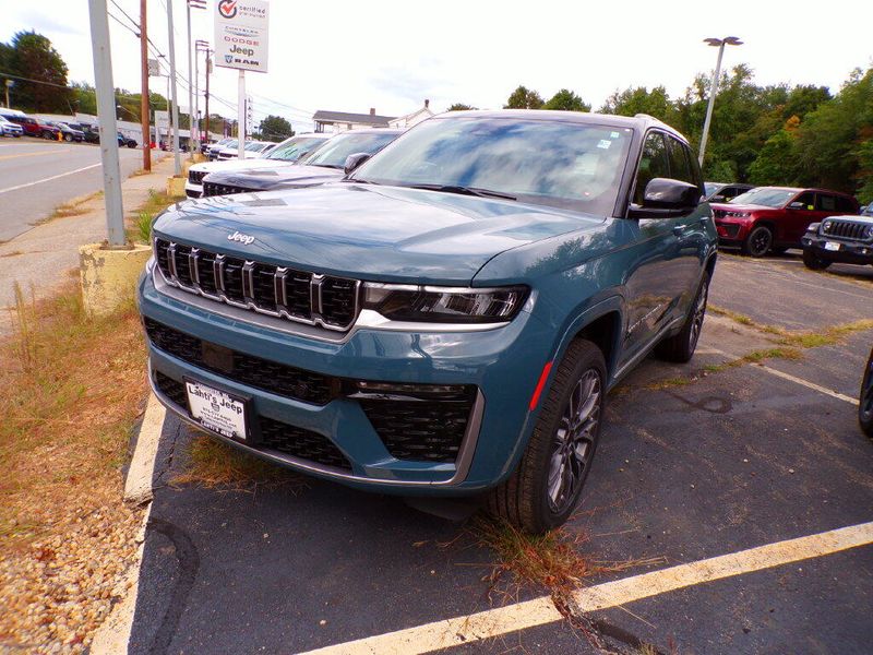 New 2027 Jeep Grand Cherokee Summit