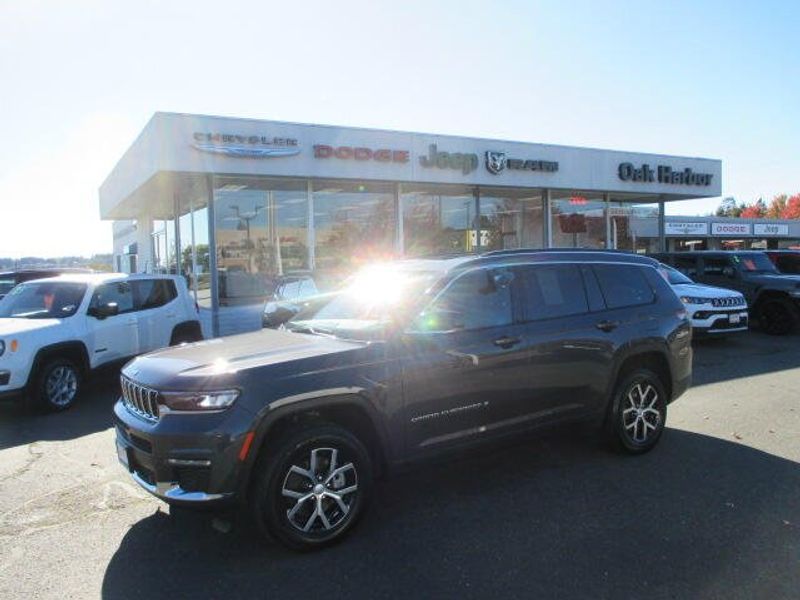 Used 2024 Jeep Grand Cherokee L LimitedImage 31