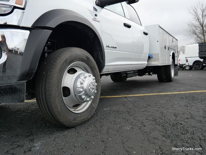 2022 RAM 5500 Tradesman Chassis Crew Cab 4x4 84