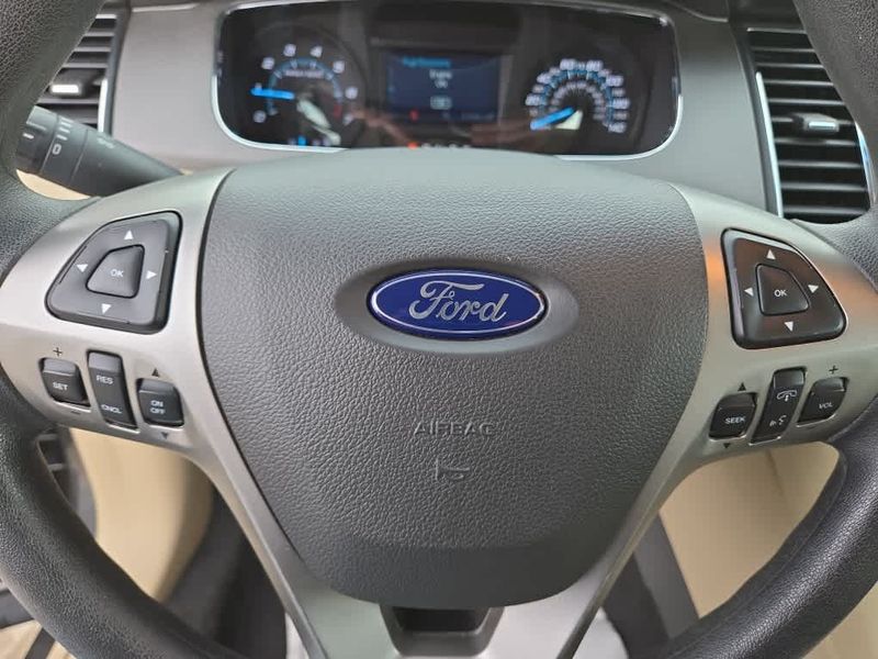 2019 Ford Taurus SEImage 30