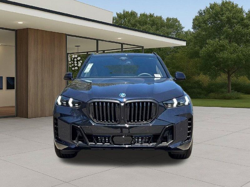 New 2026 BMW X5 xDrive50eImage 4
