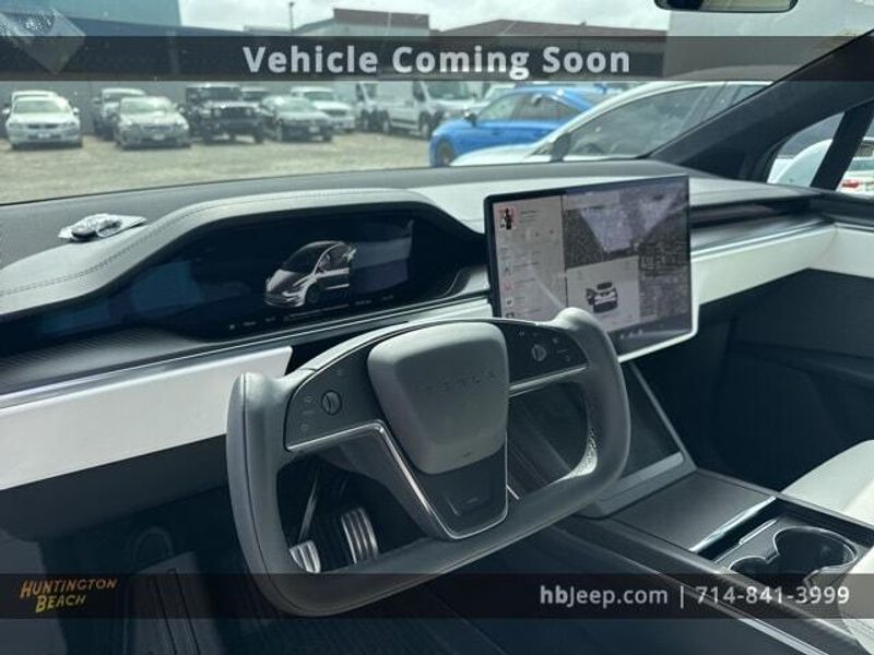 2023 Tesla Model X PlaidImage 9