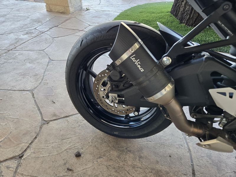 USED 2021 KAWASAKI Z H2 BASE Image 18