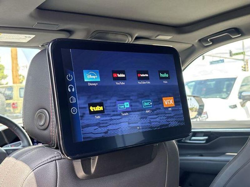 Used 2025 Chevrolet Tahoe RSTImage 10