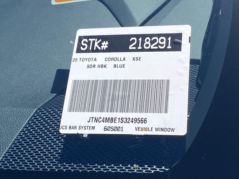 New 2025 Toyota Corolla Hatchback XSEImage 20