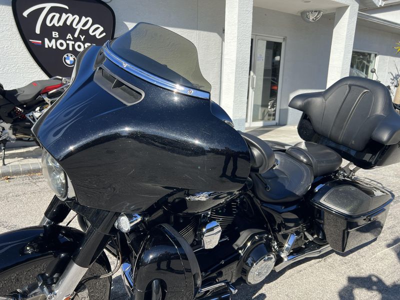 2015 Harley-Davidson Street Glide CVO 