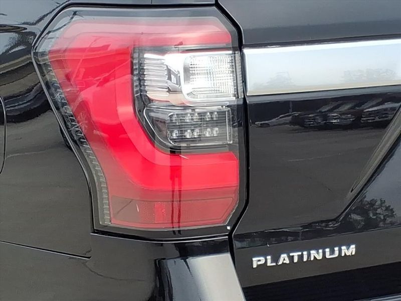 Used 2021 Ford Expedition Max PlatinumImage 8