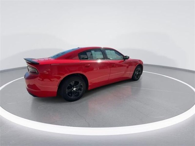 2022 Dodge Charger SXTImage 8