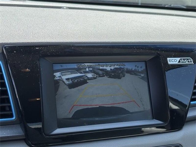 2019 Kia Niro Plug-In Hybrid LXImage 6