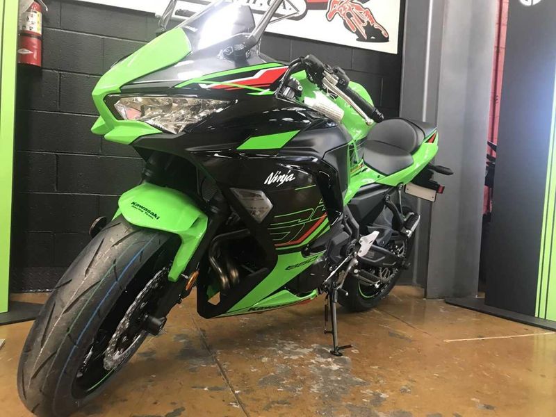 Used 2024 Kawasaki NINJA 650 Image 10