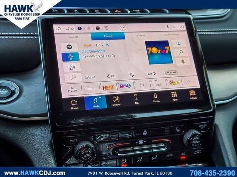 2022 Jeep Grand Cherokee Limited photo 16