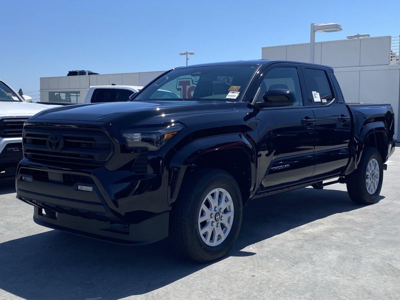 New 2025 Toyota Tacoma SR5Image 6