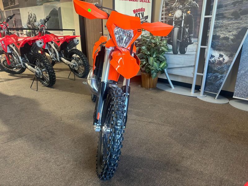 New 2025 KTM 150 XC-W Image 5