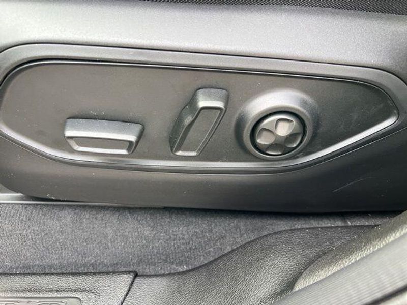 2025 Jeep Grand Cherokee Laredo X 4x4