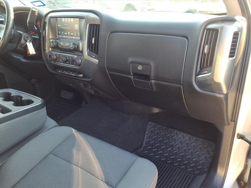 Used 2018 Chevrolet Silverado 1500 LTImage 12