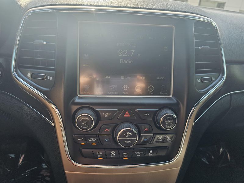 Used 2017 Jeep Grand Cherokee LimitedImage 21