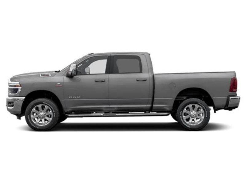 New 2027 RAM 2500 LaramieImage 2