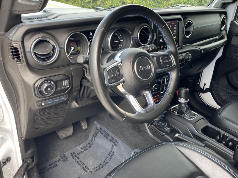 Used 2023 Jeep Wrangler 4xE Rubicon 4xeImage 15