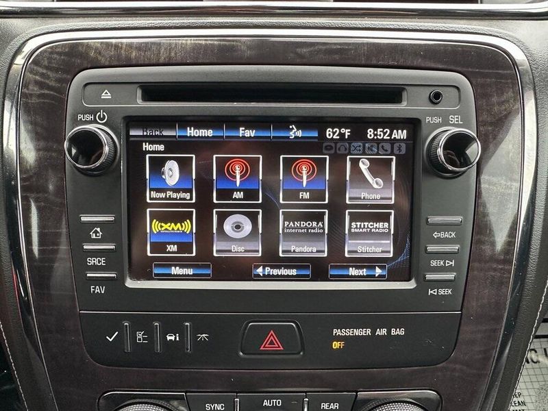 2015 Buick Enclave Leather GroupImage 4