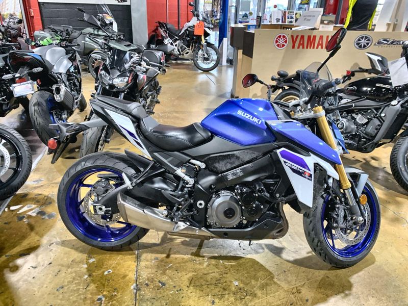 Used 2024 Suzuki GSX-S1000 CA Image 9