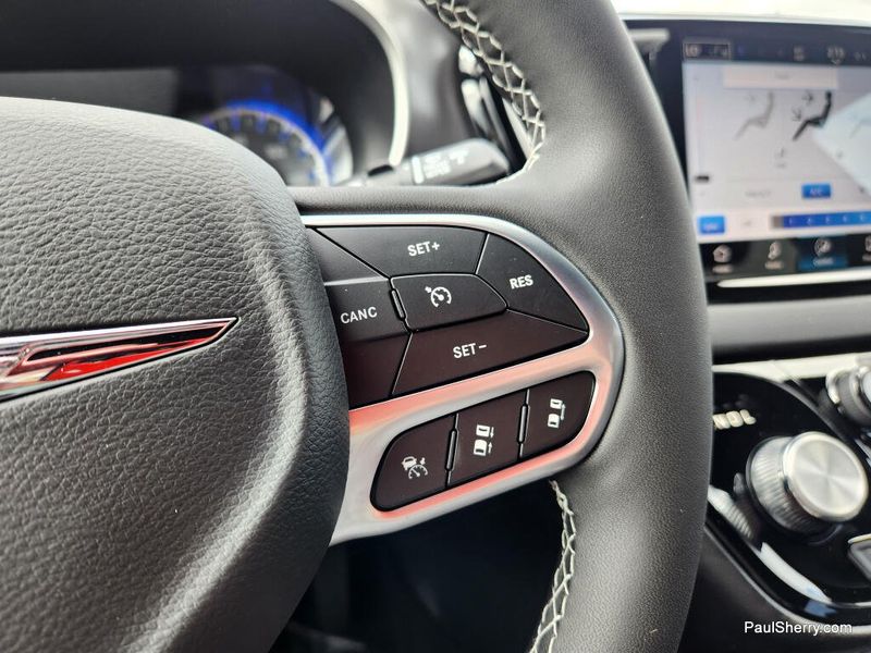 New 2026 Chrysler Voyager Lx