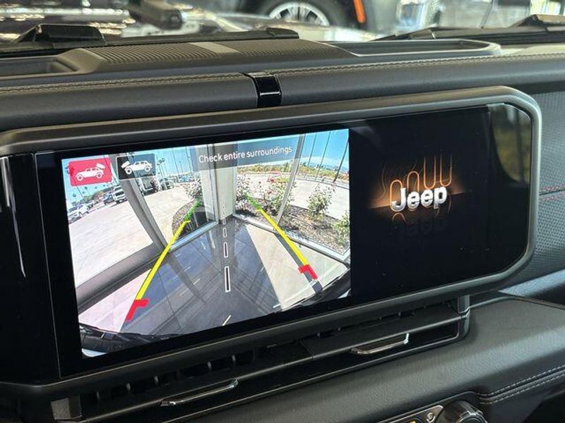 New 2026 Jeep Wrangler 4-door RubiconImage 13