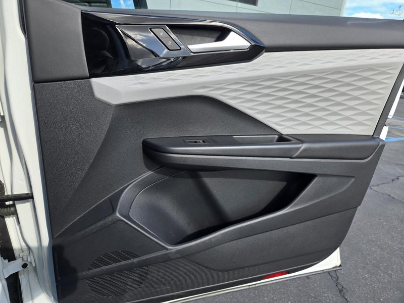 Used 2022 Volkswagen Taos S FWD