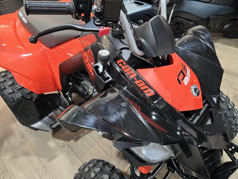 2025 Can-Am DS 2X4 2504ST BLACK AND CANAM RED Image 5
