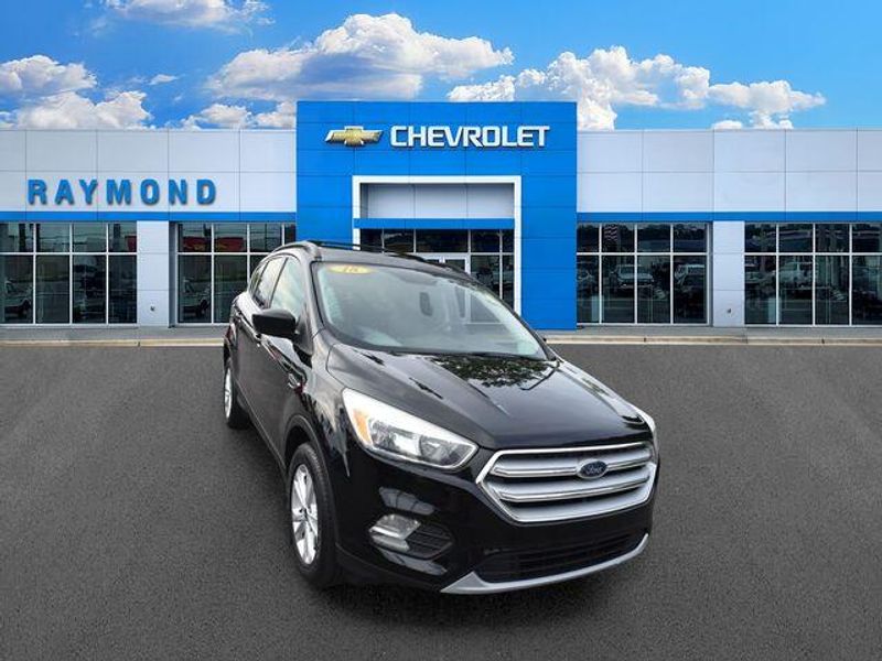 Used 2018 Ford Escape SEImage 10