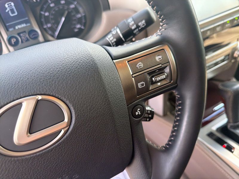 Used 2018 Lexus GX 460 PremiumImage 36