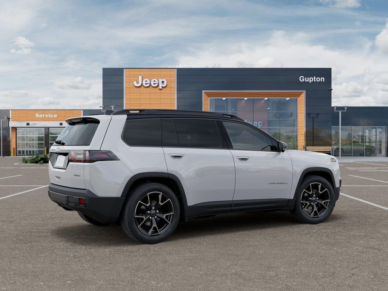 New 2026 Jeep Cherokee Overland 4x4Image 4