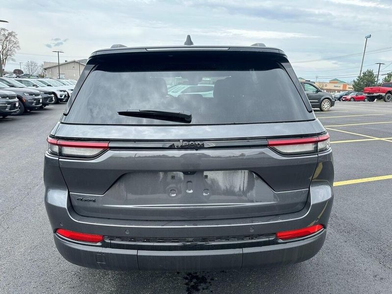 2025 Jeep Grand Cherokee Altitude X 4x4Image 9