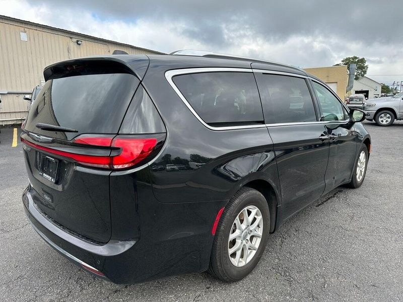 2021 Chrysler Pacifica Touring LImage 13