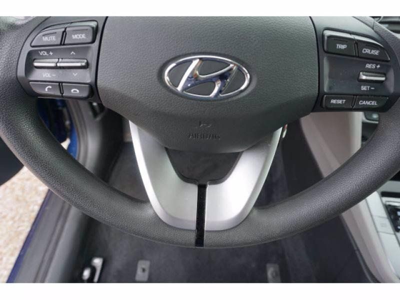 2019 Hyundai Elantra SEImage 7