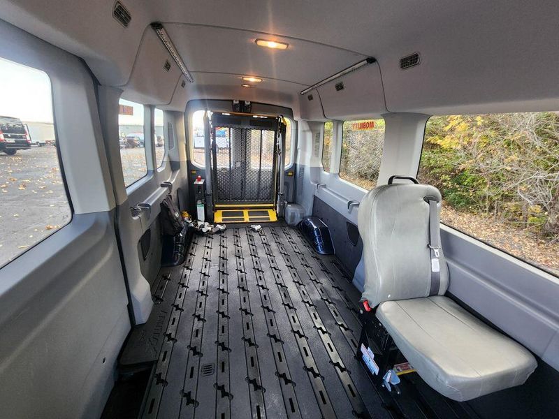 2015 Ford Transit-350 XLImage 4