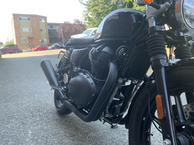 New 2024 Royal Enfield INT 650 