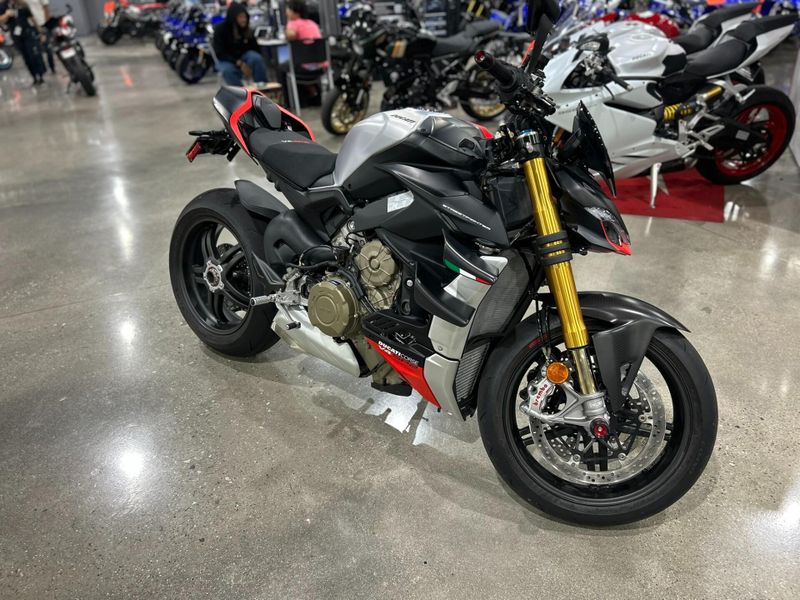 Used 2025 Ducati STREETFIGHTER V4 SP2 Image 4