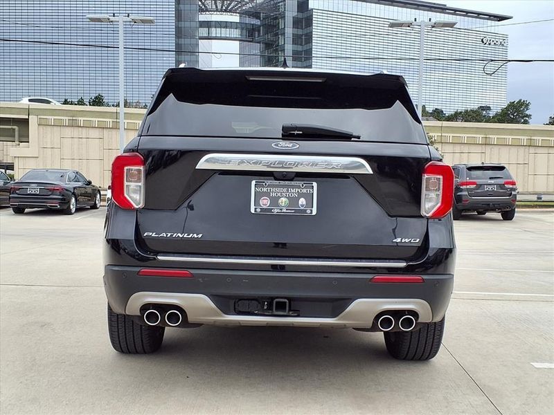 Used 2022 Ford Explorer PlatinumImage 7