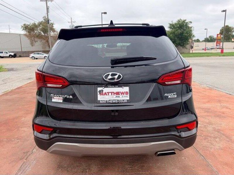 Used 2017 Hyundai Santa Fe Sport 2.4 BaseImage 6