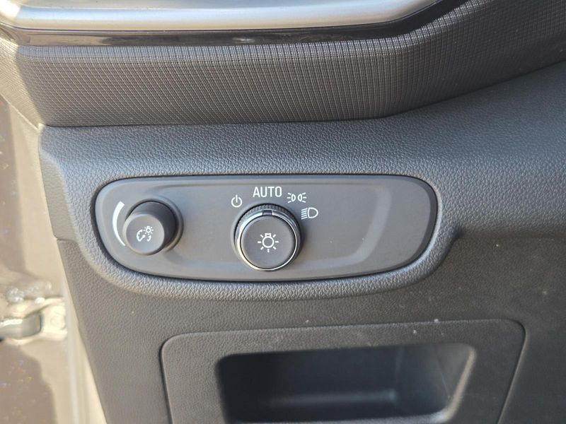 Used 2023 Chevrolet Trailblazer FWD 4dr LS