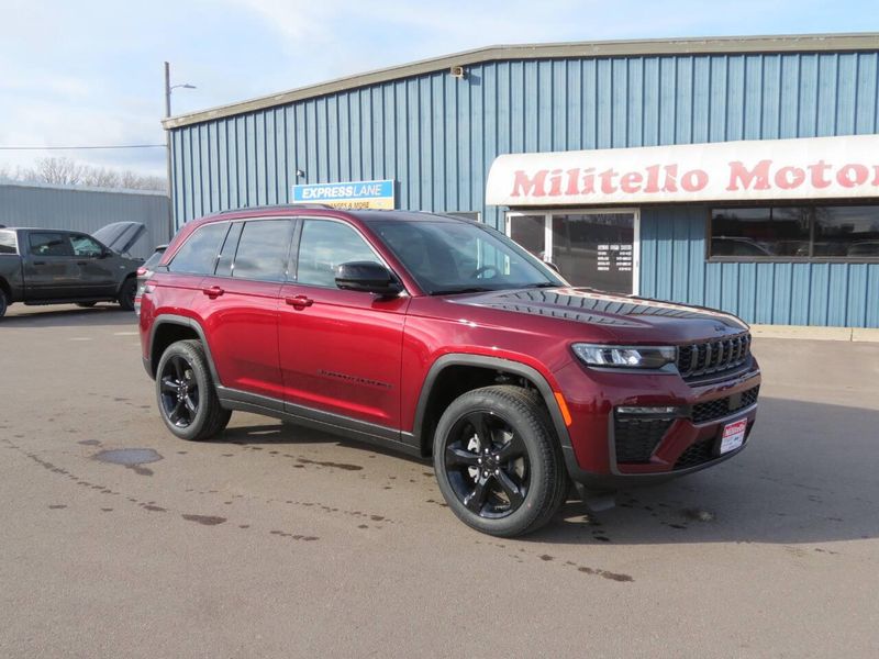 New 2026 Jeep Grand Cherokee Limited 4x4Image 2