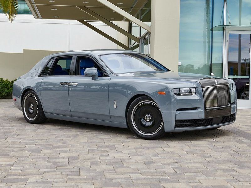 2023 Rolls-Royce Phantom Image 5
