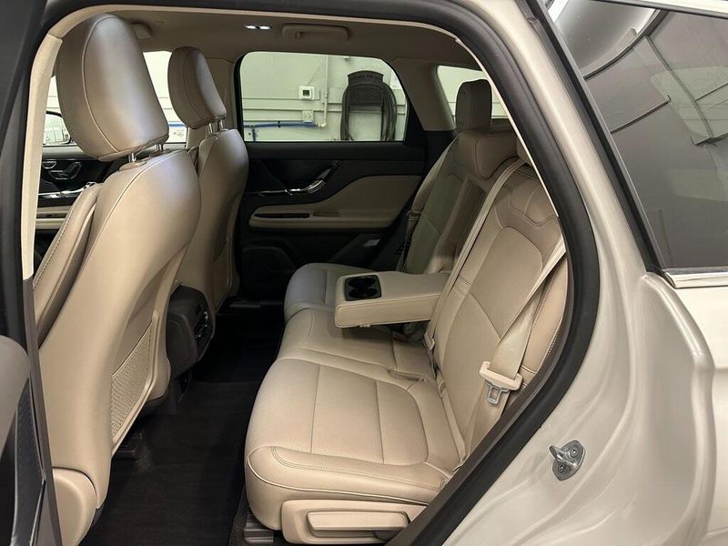 2022 Lincoln Corsair StandardImage 24