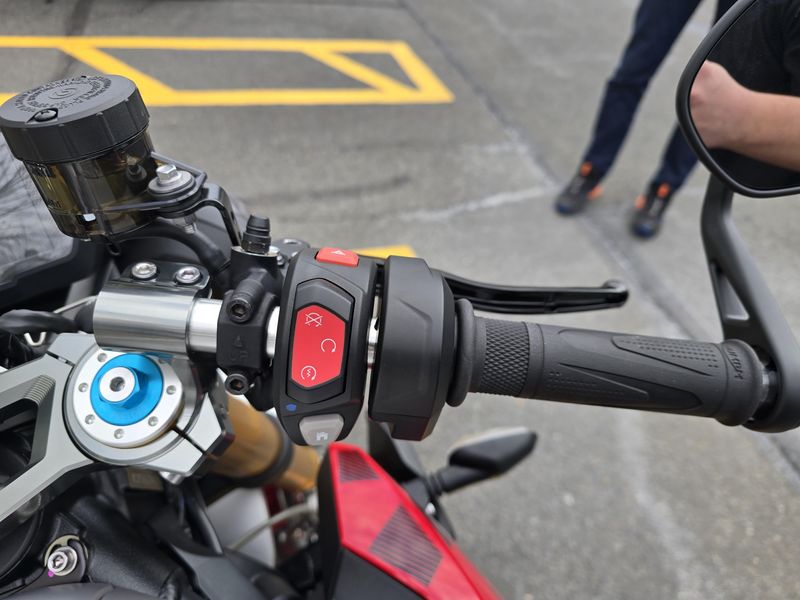 New 2026 Triumph Street Triple 765 RX Image 11