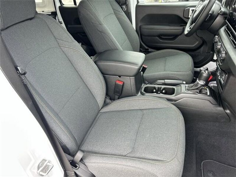 New 2026 Jeep Wrangler 4-door Sport SImage 11
