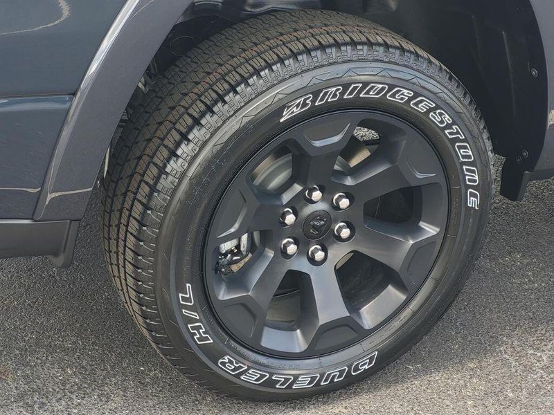 2025 RAM 1500 Lone Star Crew Cab 4x4 5