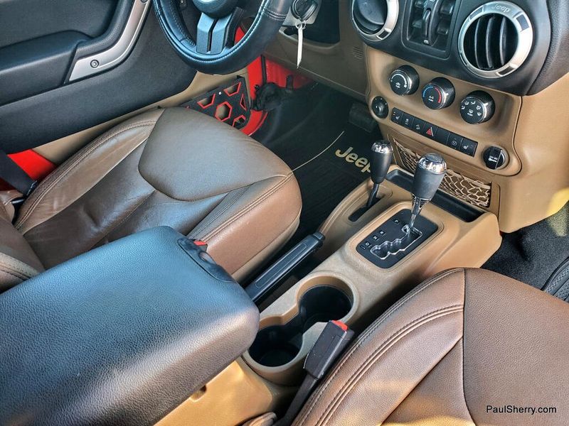 Used 2016 Jeep Wrangler Unlimited Sahara