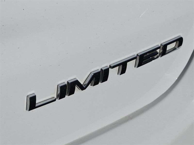 2023 Jeep Compass LimitedImage 9