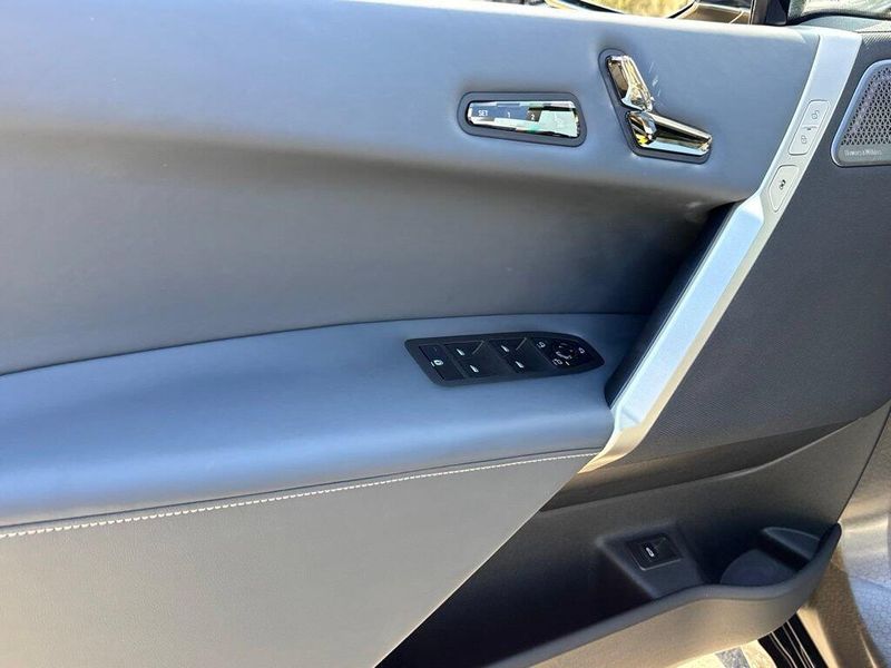 Used 2023 BMW iX M60Image 19